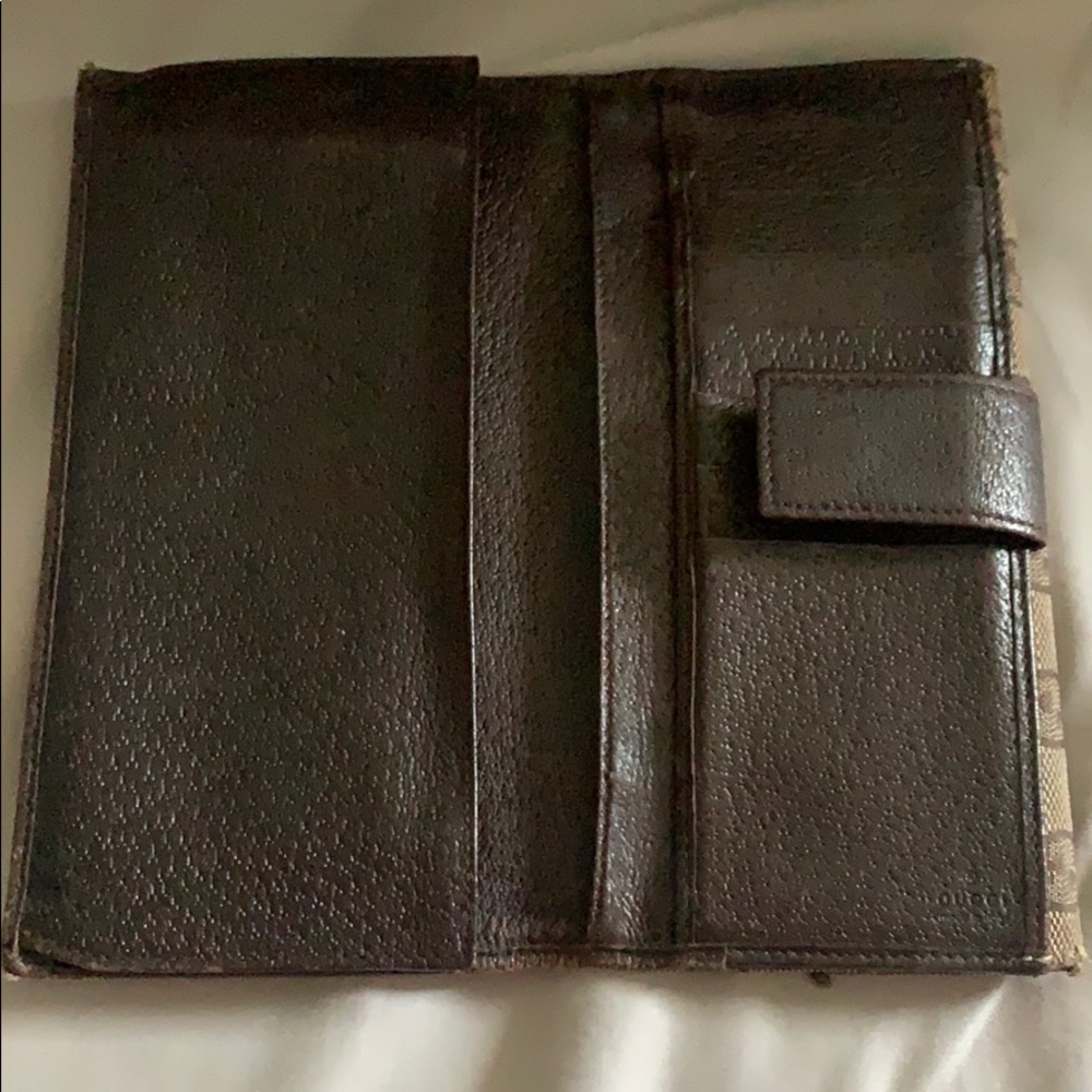 Real Gucci Monogram Wallet - Picture 3 of 4